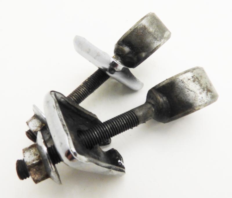 Axle Adjuster Set (set)